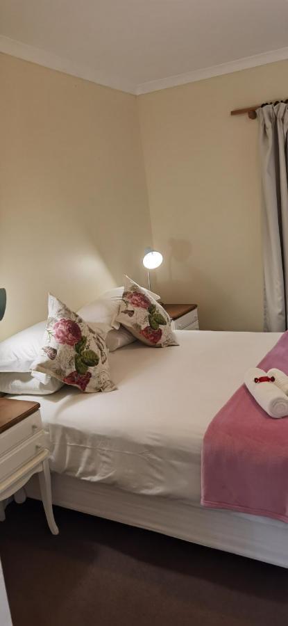 137 High Street Guest House Grahamstown Eksteriør billede
