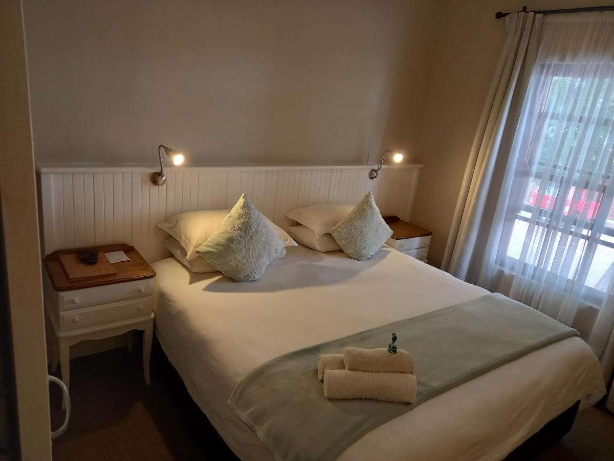 137 High Street Guest House Grahamstown Eksteriør billede